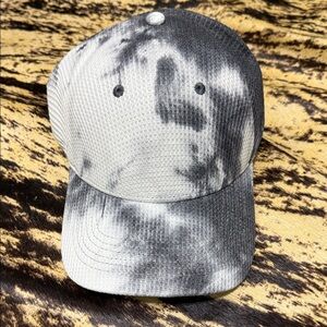 ZYIA Grey Hendrix Waffle Hat NWT